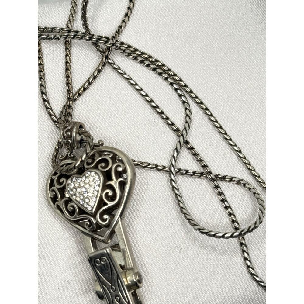 BRIGHTON Reno Heart Badge Clip Lanyard SWAROVSKI Scrollwork SilverPlate 32-34” - Picture 7 of 8